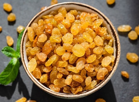 تصویر 1 از خرید و قیمت کشمش طلایی ملایر + فروش صادراتی
